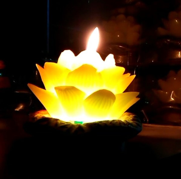 Nến hoa sen - Nến Khai Quang - Cơ Sở Sản Xuất Nến Nghệ Thuật Khai Quang
